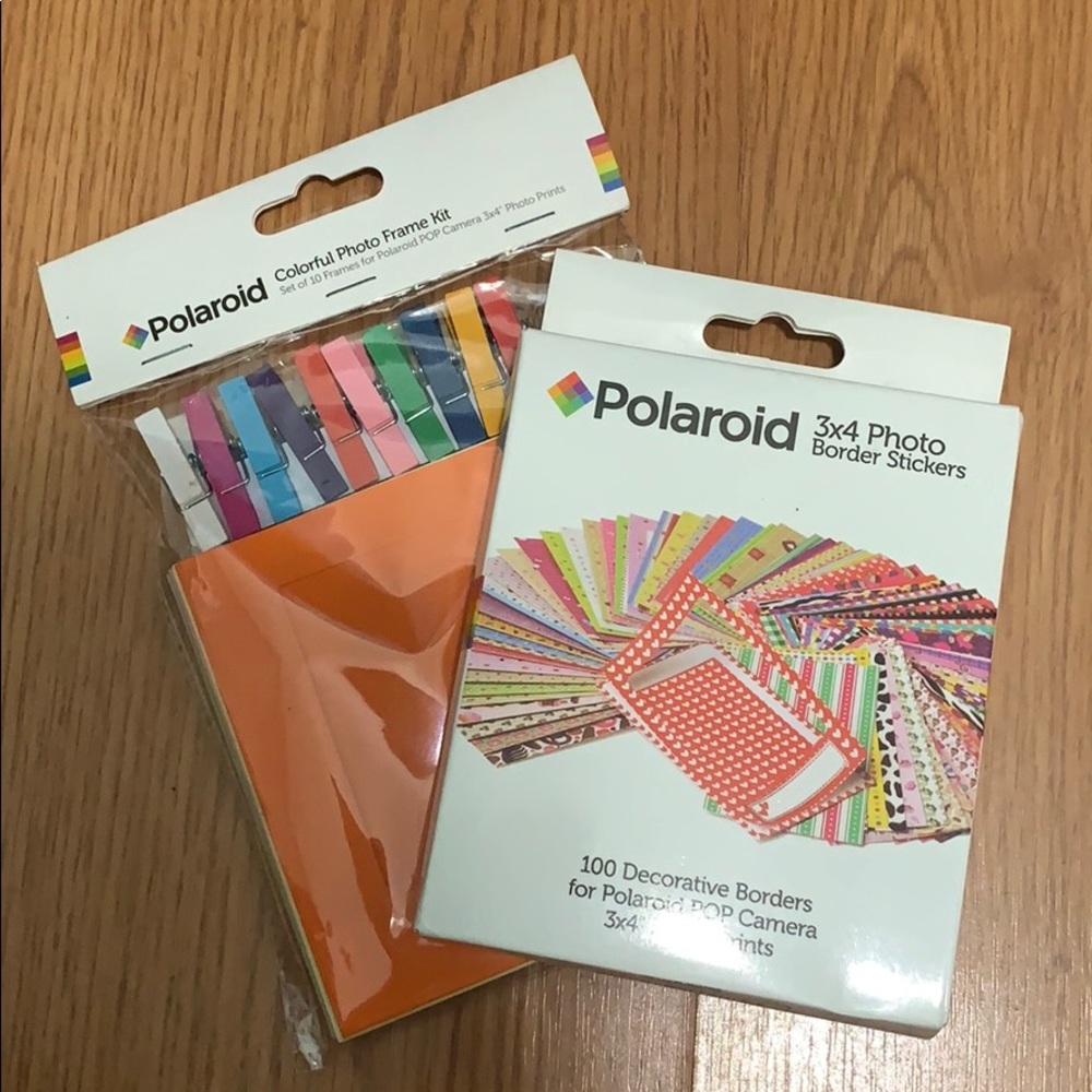 Polaroid photo accessories